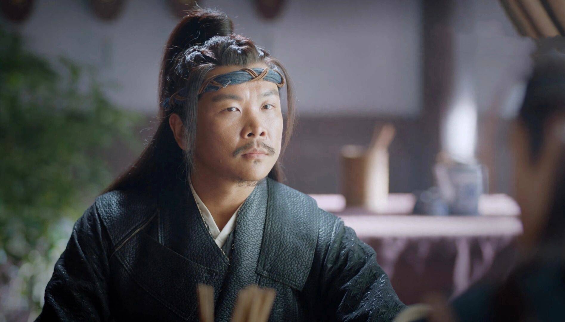 侯爷为了取得王久保的信任,就找到了王久保的家眷