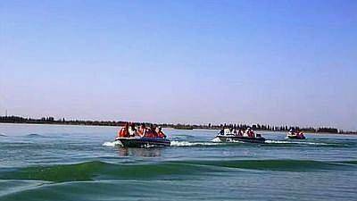 堪称奇迹：新疆沙漠出现一个千岛湖，约有2个半西湖大