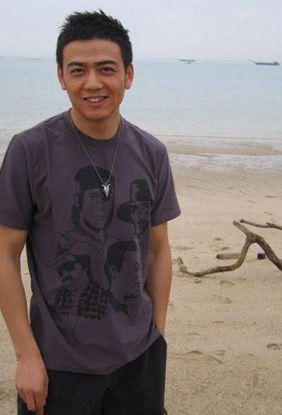 原创36岁型男杨烁隐藏了9年的老婆原来是我们熟悉的童年女神