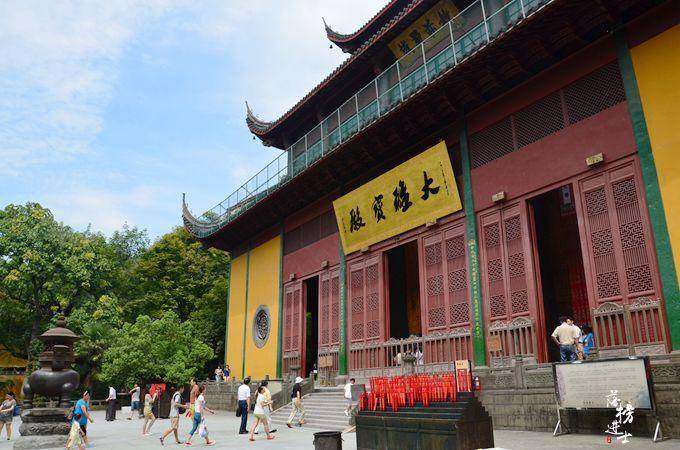 杭州最早的古寺，迄今已有1700年历史，其中一位名人“家喻户晓”