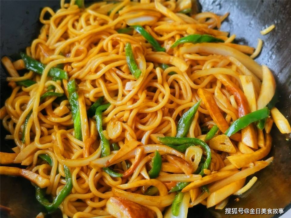 如何在家自己做简单炒面 4db52e36ac73492ab6841a29339fd800.jpeg