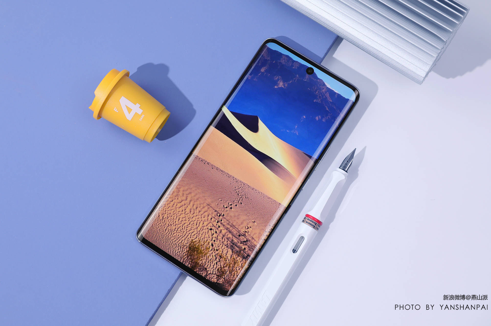 3000元内唯一超曲屏5g手机,荣耀v40轻奢版评测_屏幕