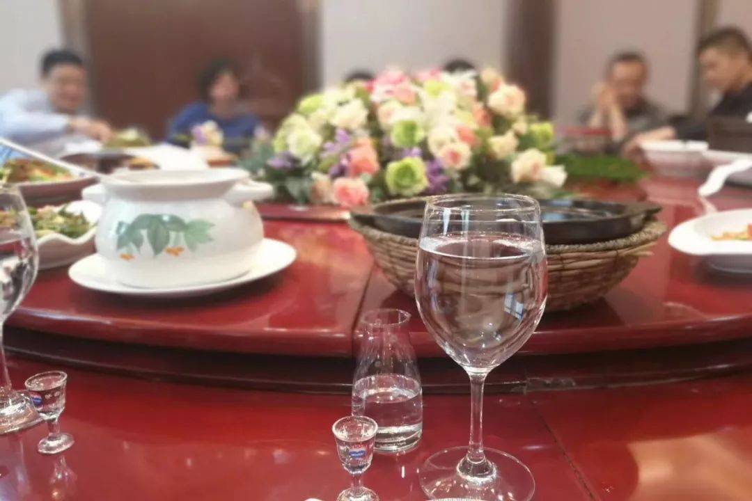 酒局应酬你必须知道的八件事