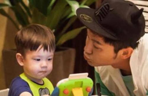 快乐哥们儿 bb8e9b686d2e4d80a981fa34cc21060d.jpeg