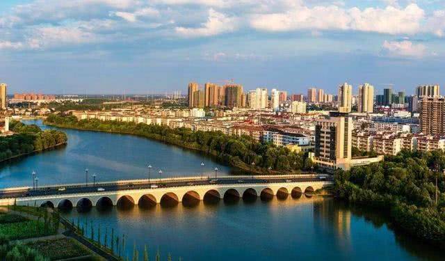 湖南省第二大城市，因一座古楼知名度上升，GDP总量仅次于长沙