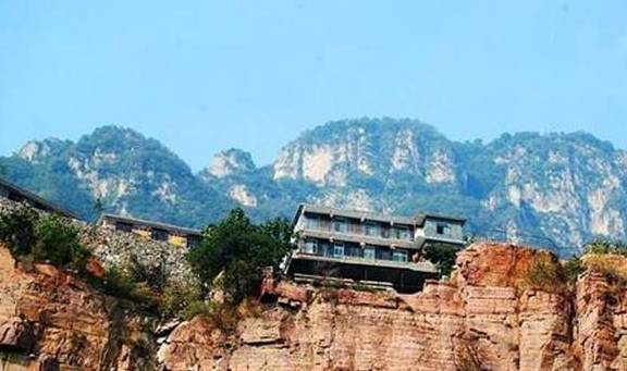 中国最奇特的两座村庄：“一个天上一个地下”，你来过这里吗？