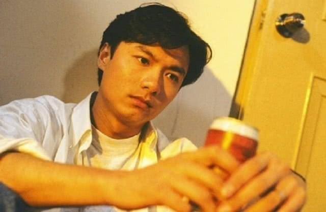 他是香港著名影星,拒绝林青霞与刘嘉玲同居3年,58岁被妻儿抛弃_林俊宪