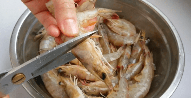 虾滑的做法 cbee371b0800463b9dd43866abf6833f.png