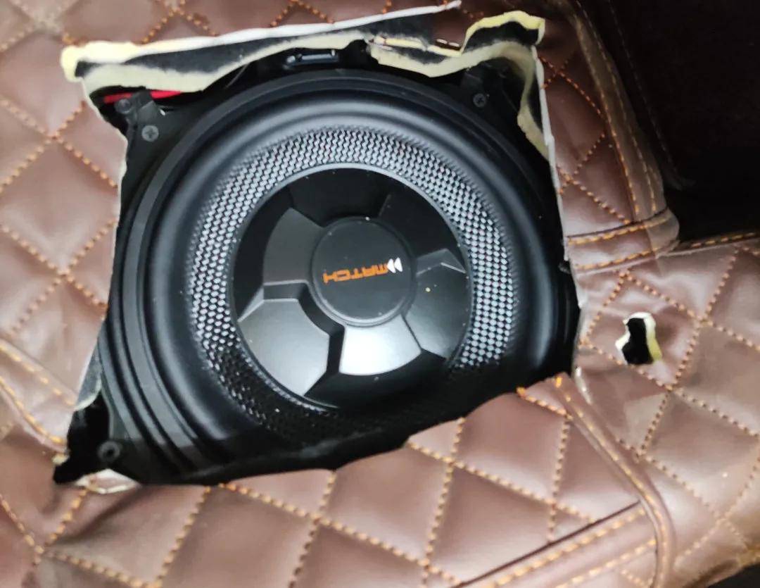 音响释放出音乐真正的魅力宝马x3无损升级德国match宝马专车专用音响