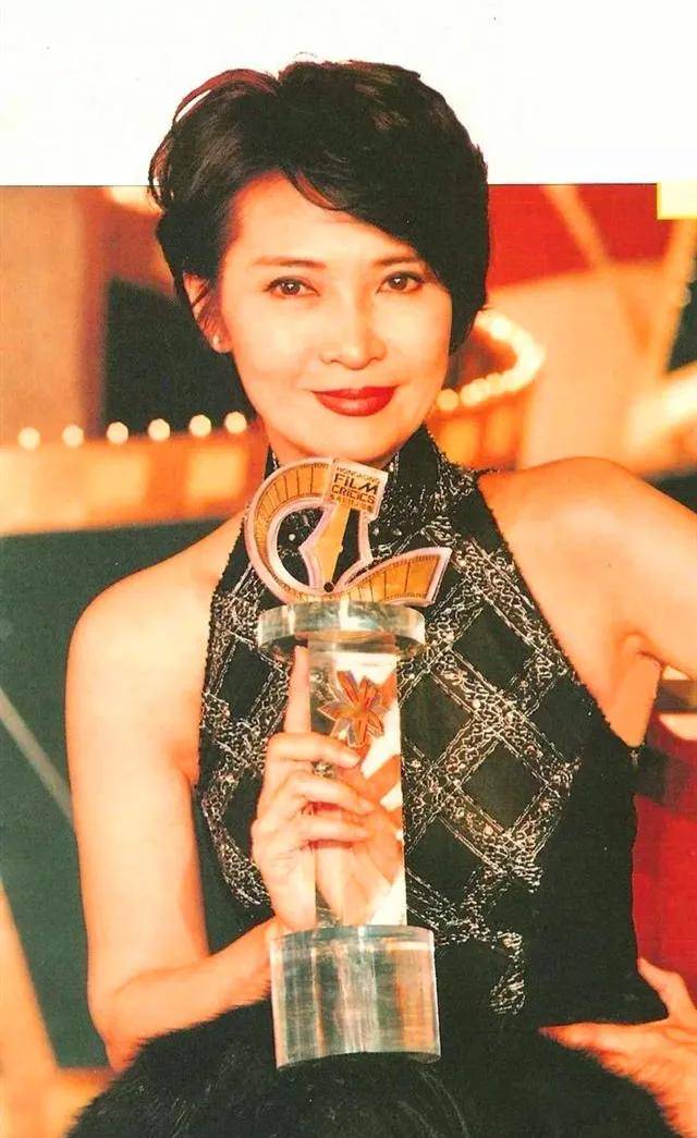 原创74岁影后萧芳芳的美丽人生67和李连杰亲如母子周星驰崇拜她