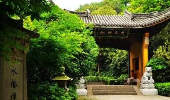 中国祈祷姻缘最灵验的5大寺庙，女性都说很准，你去过几个？