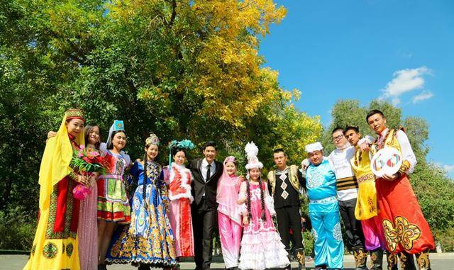 新疆是个好地方，既盛产棉花又盛产美食！网友我为劳动而骄傲！