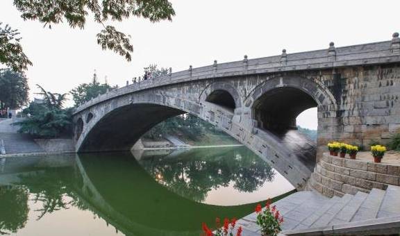 世界上最古老的石拱桥，现代钢筋混凝土桥梁的祖先——赵州桥