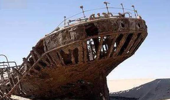 世界上最“诡异”的沉船，现身沙漠锈迹斑斑，事实真相至今是谜！