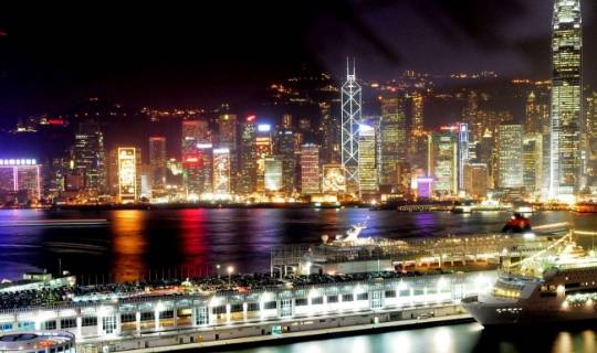 为何内地人到香港旅行，当地人一眼认出来？2个明显特征