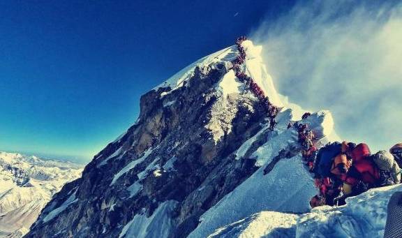 为何攀登珠峰要从尼泊尔境内出发而不是从中国出发？终于明白了！