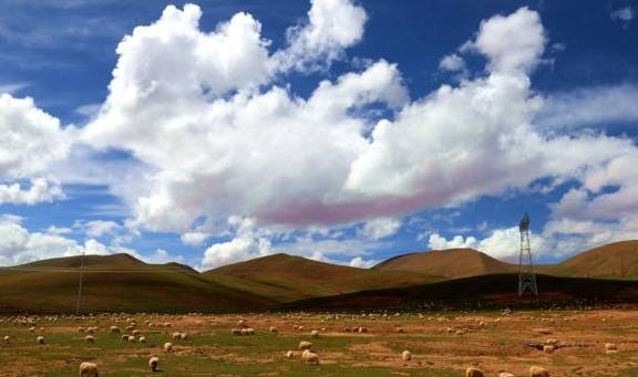世界上最大的高原，面积是青藏高原的两倍，以国家名命名