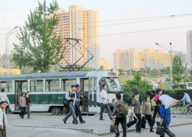 网友从朝鲜旅游归来，告诉你朝鲜百姓的生活日常