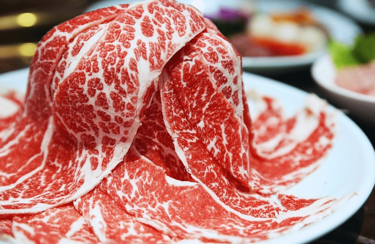 陈冲把"雪花牛肉"穿火了,时髦又吸睛,连一众男星都开始跟风