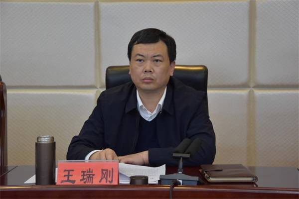 华龙区义务教育优质均衡发展动员会召开