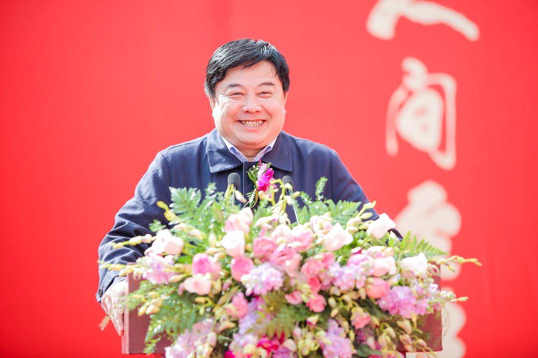 中国食文化研究会会长洪嵘致辞秦煤集团董事长付宣亮 致辞开业当天