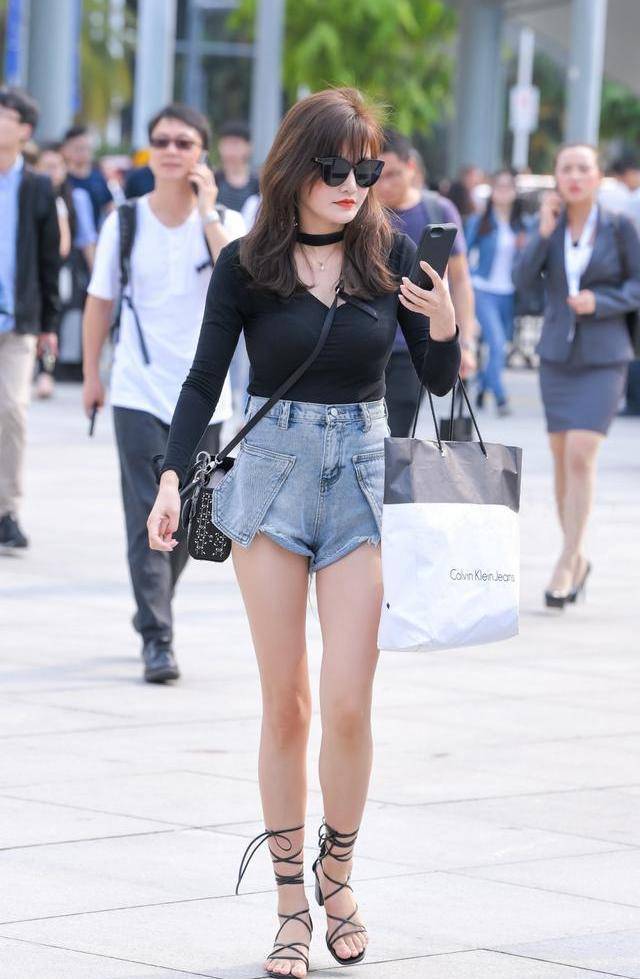 女生穿短裤的小技巧 780ef5f20ff54ebdb750bf17f46e67a2.jpeg