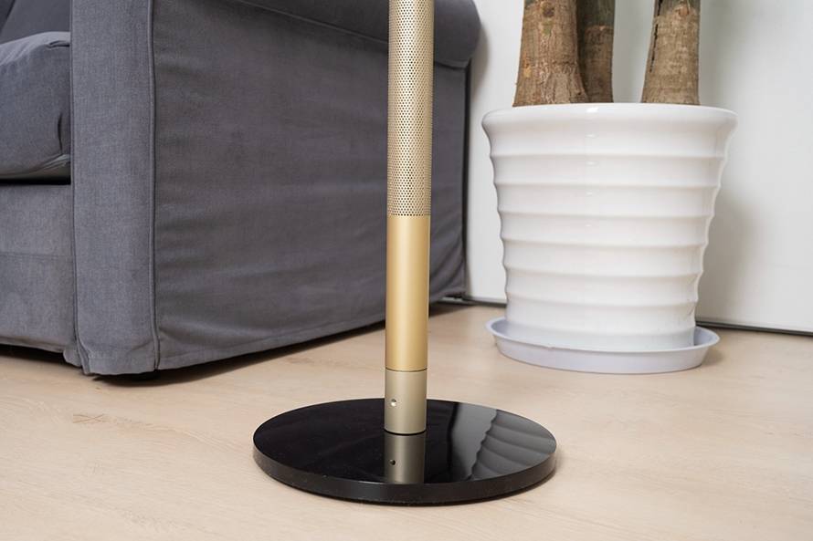 黑金版戴森cf06落地灯评测,近六千元的价格我还是想说很值_灯头