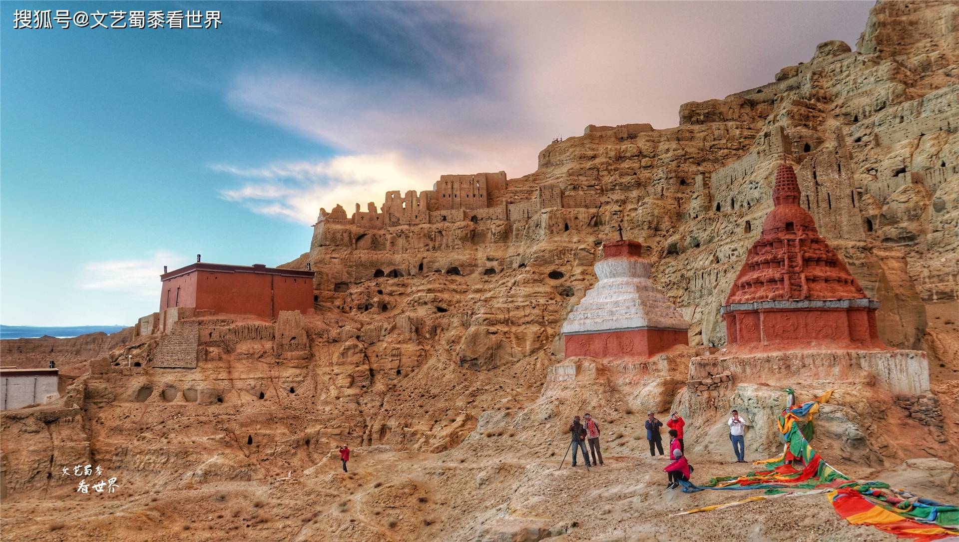 其一他与拉达克王国因悔婚而交恶,并引发战争.