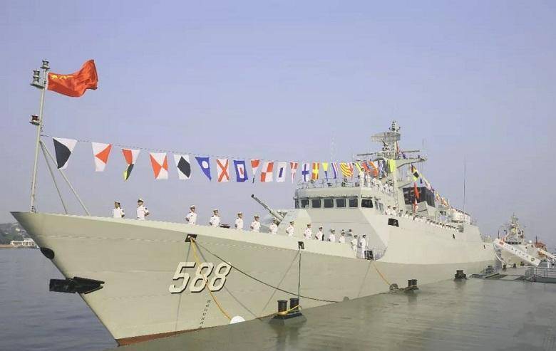 【"海上猛虎艇"新艇,海军588号"泉州"舰】(加盟作者:海战英雄张逸民)