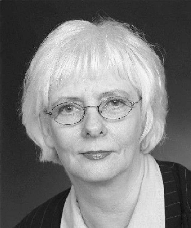 冰岛女总理22年婚姻破裂遇女作家得真爱一上台为其正名