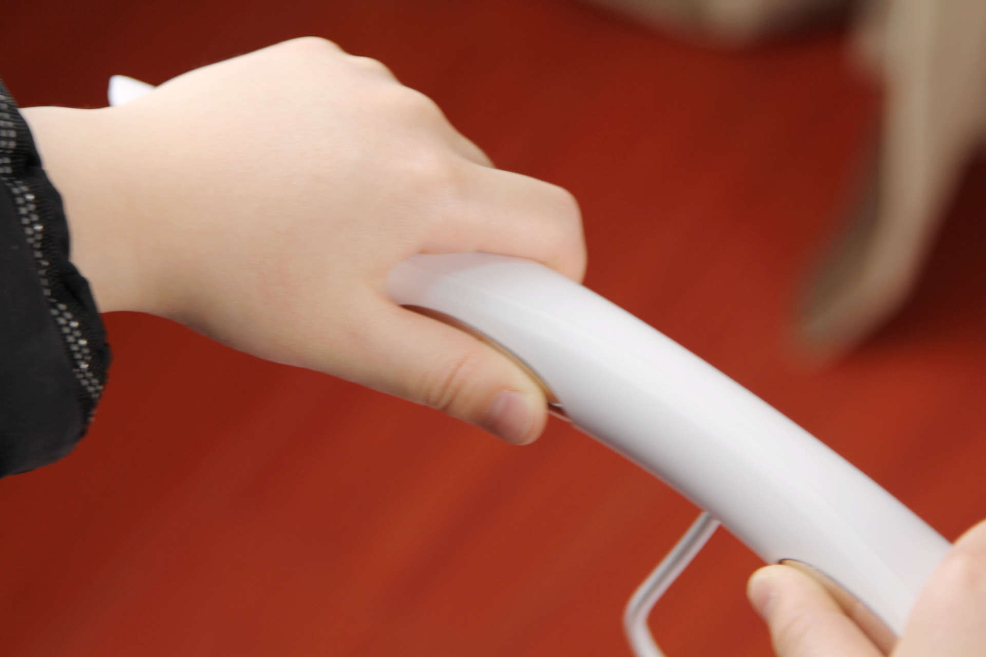 小改变大进步,健身房级体脂秤来了_数据线