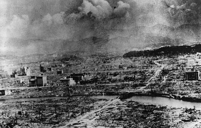 原子弹爆炸时的广岛 08b33db9ff394d1cbf9939415dbab033.png