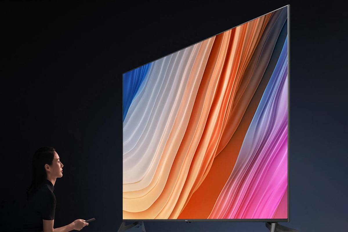 刚好能进电梯红米86英寸电视7999元预售屏够大才够爽