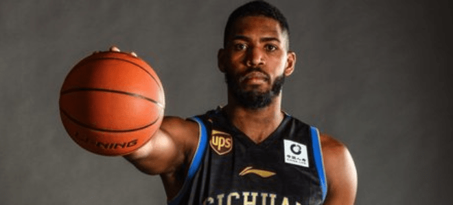 汤普森加盟广东男篮场均两双防守悍将宏远卫冕稳了