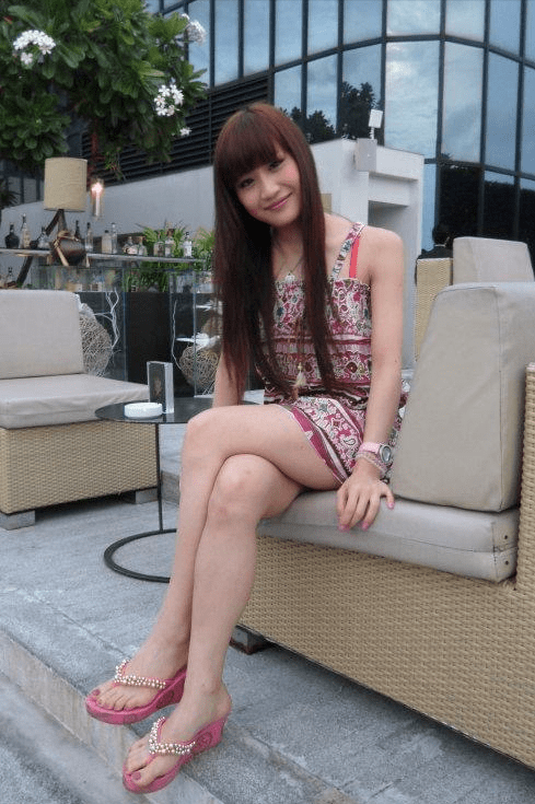 31岁tvb前小花自曝刚发现怀孕,就已自然流产,感觉痛现在休养中_林芊妤