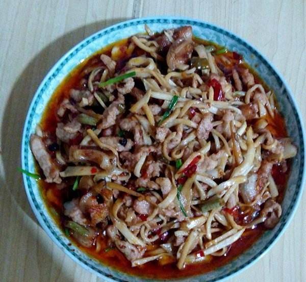 炒什么菜放甜面酱好吃 a4213d0ba2634f2394fe2c84a88a1d59.jpeg