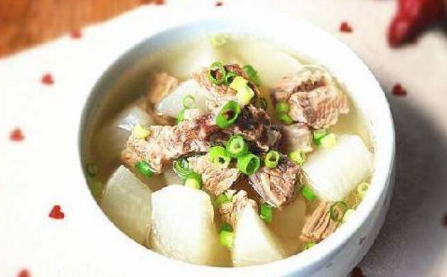 什么炖牛肉汤最有营养 c86ff86743b041f2b9d717655fe2c320.jpeg