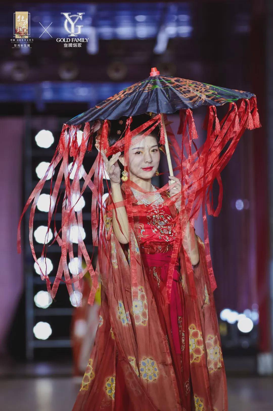 中国165潮模大赛十二花神惊艳洛阳城_华服