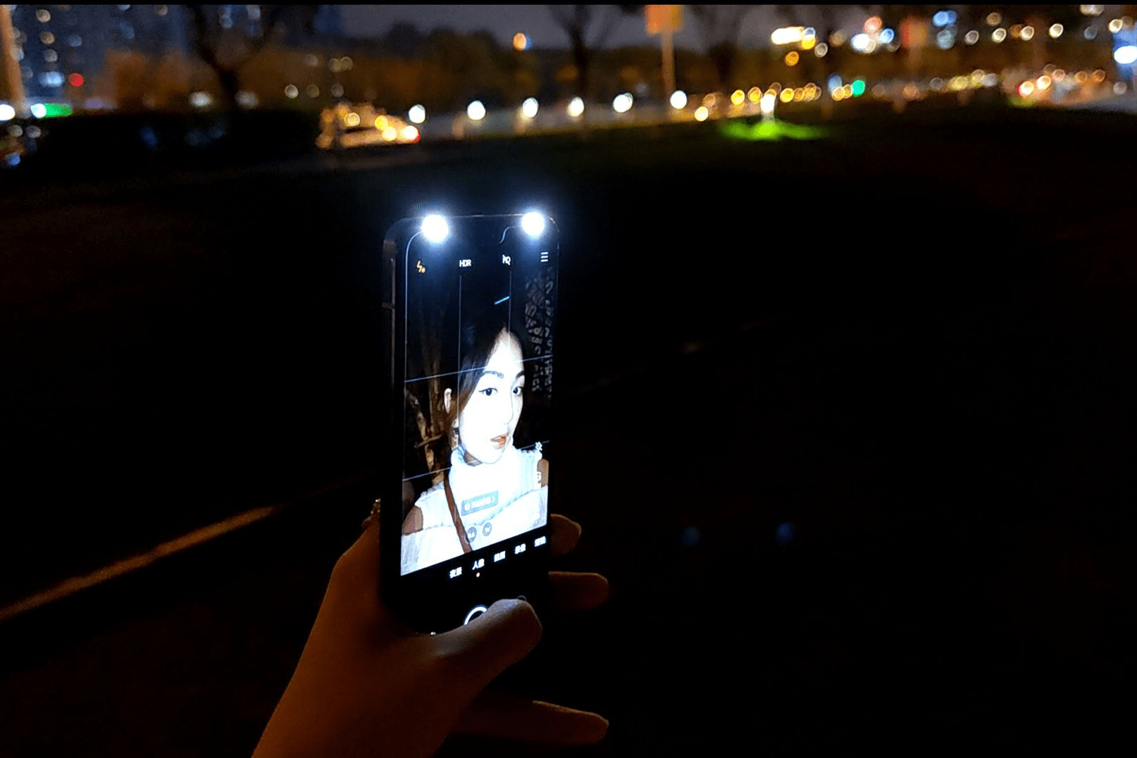 效果|这款被称作“自拍神器”的vivo S9，是如何让年轻人“破防”的？