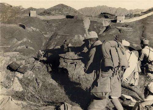 刘伯承不顾兵家大忌两次痛击日军,卫立煌无比赞叹,不愧是军神_七亘村