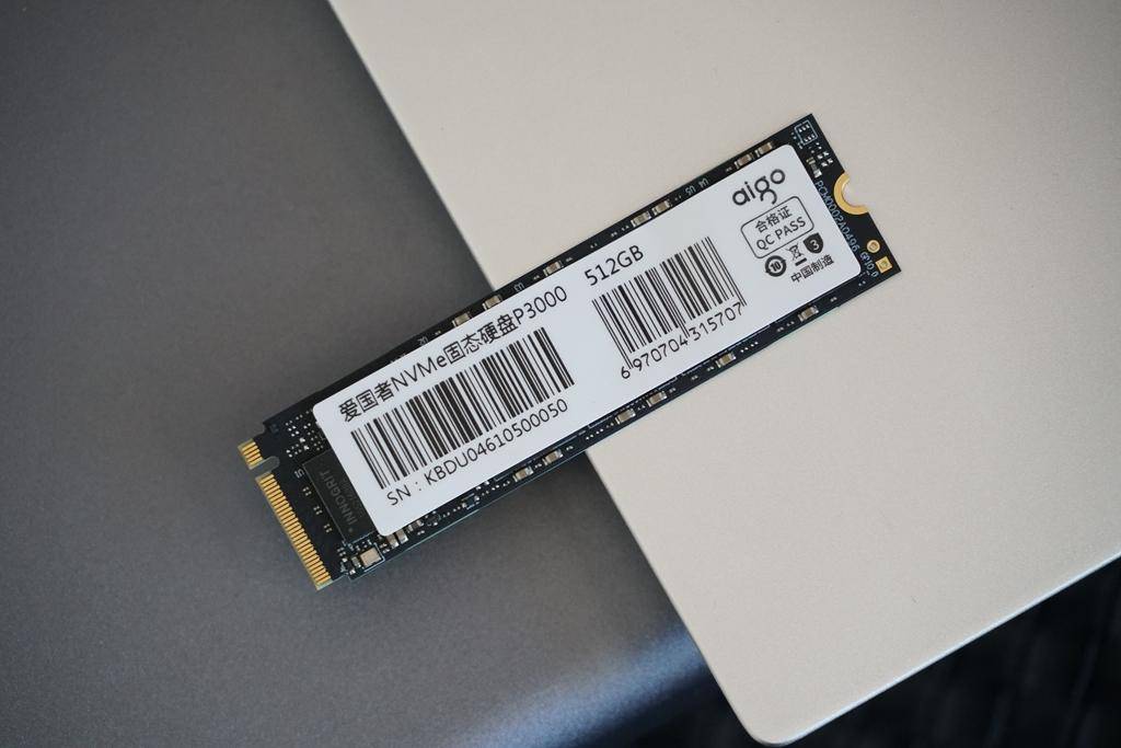 原创aigo固态硬盘评测3100mbs速度游戏办公秒加载