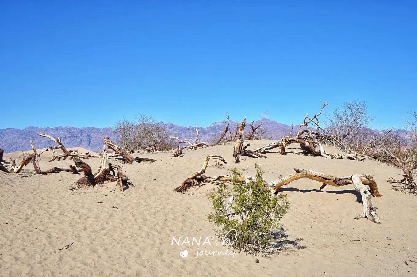 死亡谷里的这片区域，与众不同的沙漠地质，很适合拍照