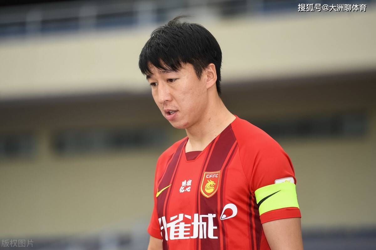 中国足球又有大笑话:中超本土顶薪要踢中甲,年薪1200万_任航