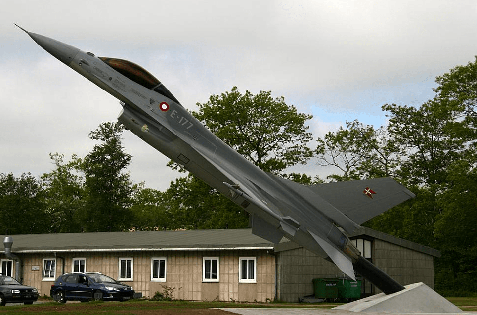 原创丹麦与美国军事关系密切合作建造f35童话之国负责航电部件