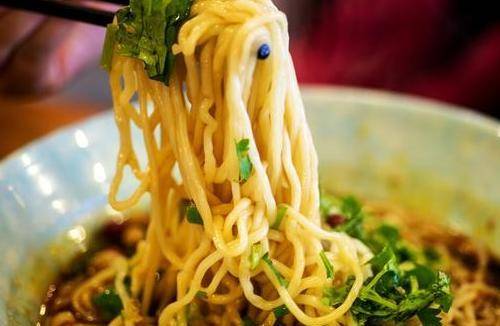 什么时候开始吃小面条 843294fdc2fd405eab5b4225bb8db2b1.jpeg