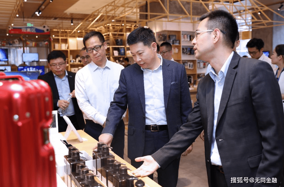 而大刀阔斧地干完这些,余承东就被任正非叫到办公室了,一向擅长画饼的