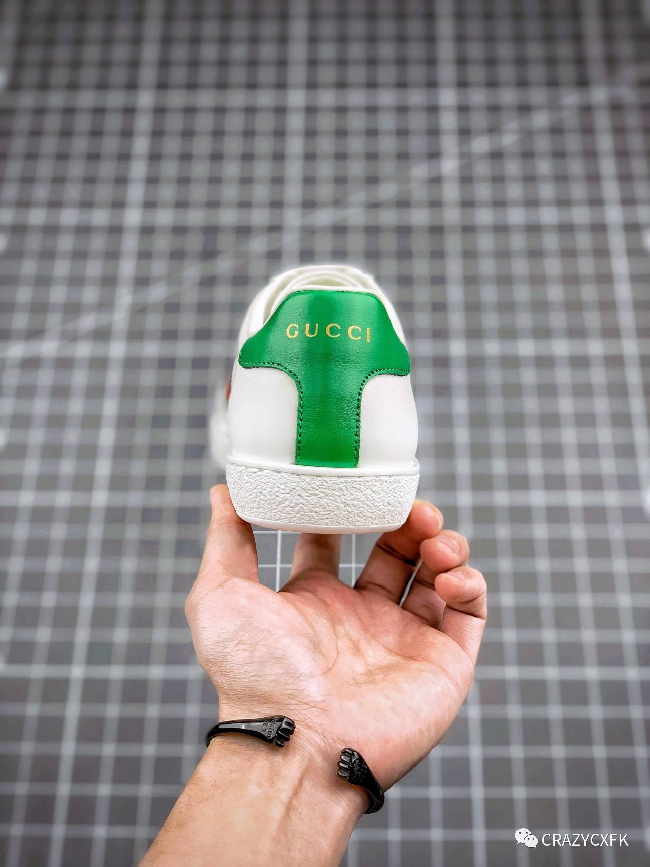 古驰迪士尼唐老鸭guccidisneyxgucciace联名印花运动鞋