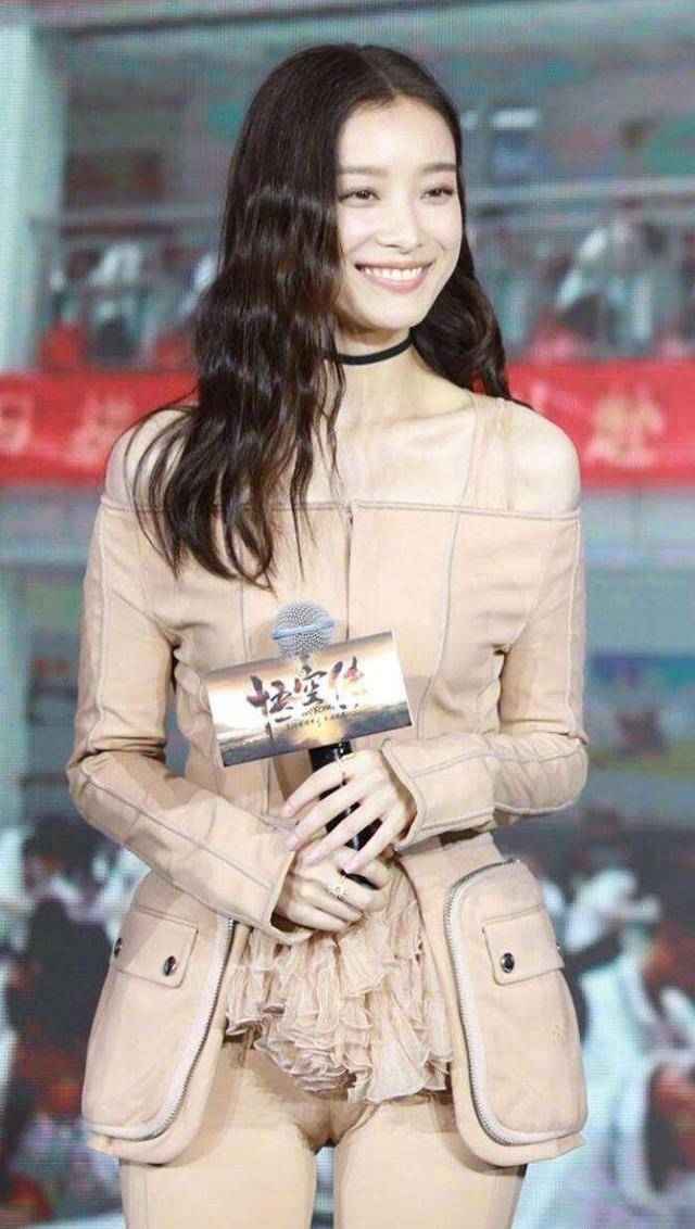 谋女郎倪妮成名史曾与冯绍峰井柏然交往的她为何成为票房毒药