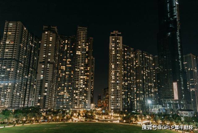 建业地产业绩降：去库存毛利率下滑 负债升至1