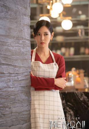 《顶楼2》朱丹泰是变态版霸总?婚姻契约逼书真同房、当女仆,根本先婚后爱套_网友